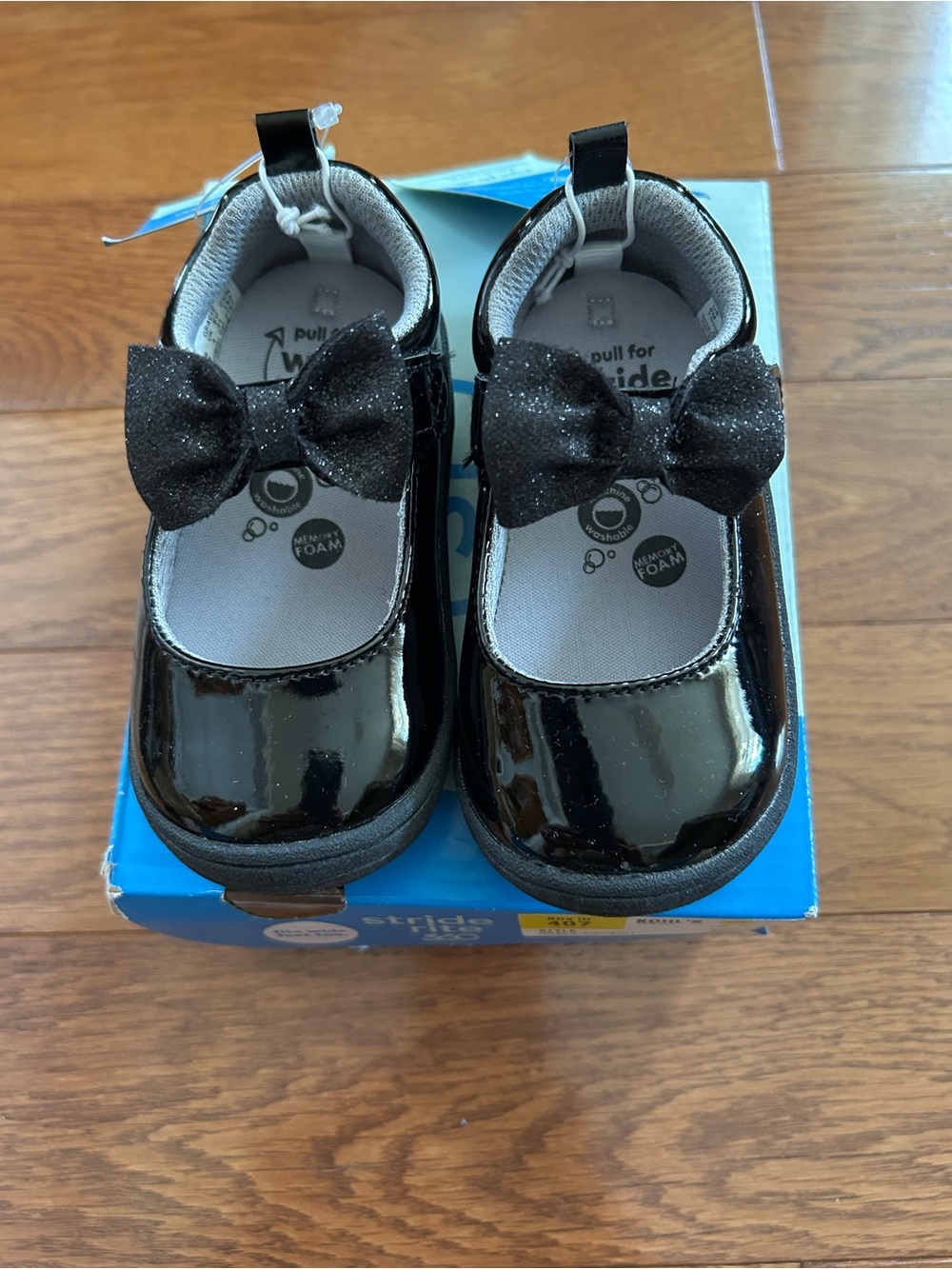 Stride Rite 360 Gracie Black Dress Shoe with Sparkle Bow Toddler Size 5 NWT